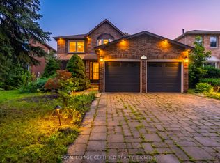3650 Baird Ct, Mississauga, ON L5L 4T4