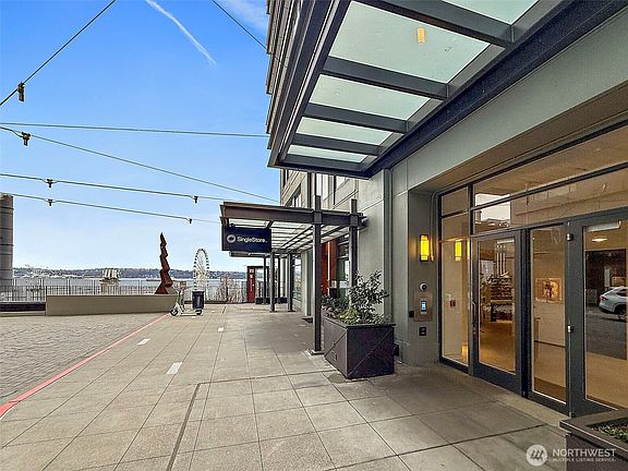 2nd image of 98 Union Street #610