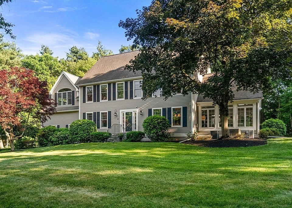 1st image of 23 Longwood Dr