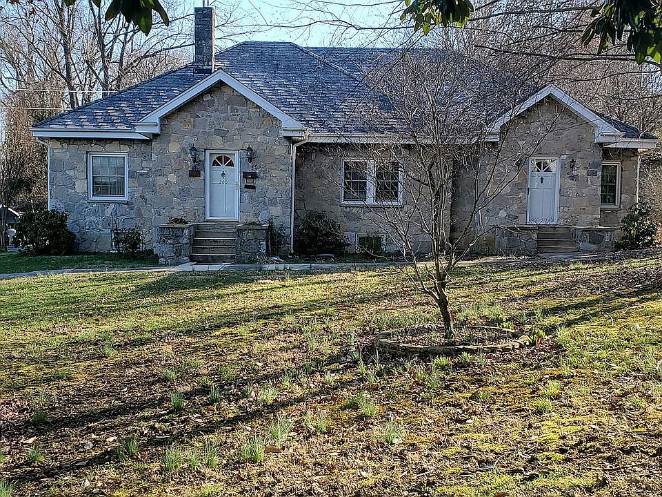 2nd image of 200 Williams Ave