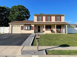 96 Starlight Rd, Howell, NJ 07731