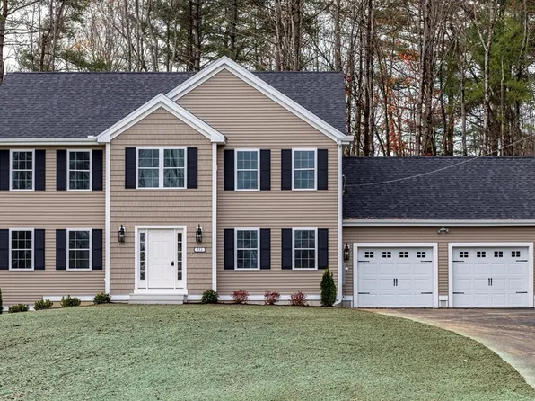 251 Holman St, Lunenburg, MA 01462