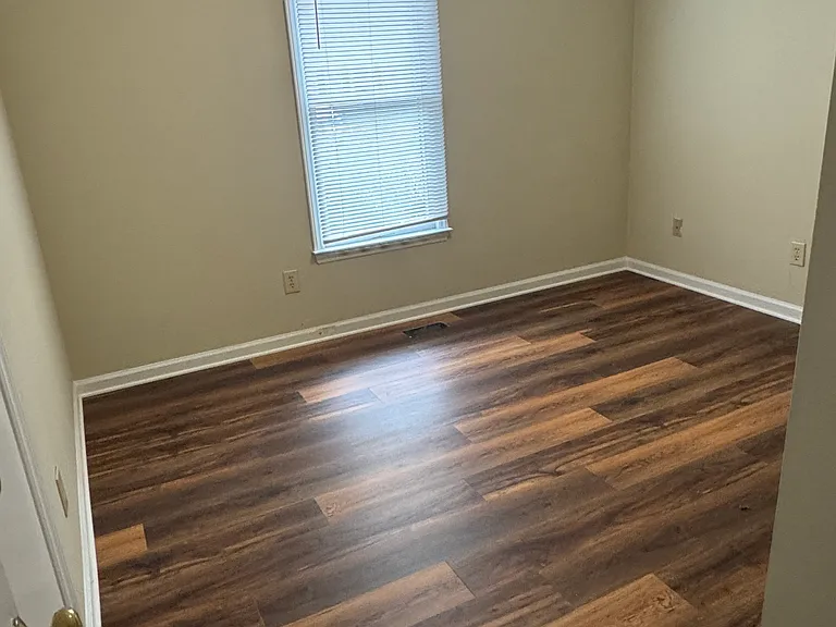 3609 Castlegate Dr — Photo 9