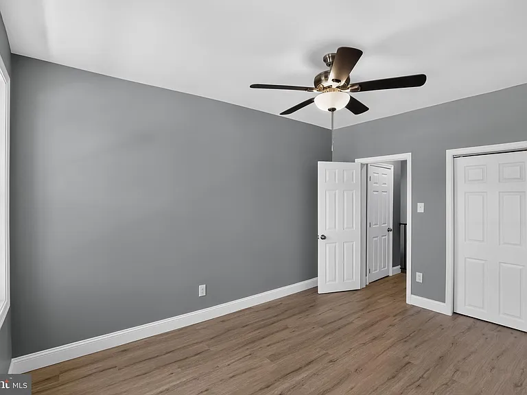 3053 Janney St — Photo 15
