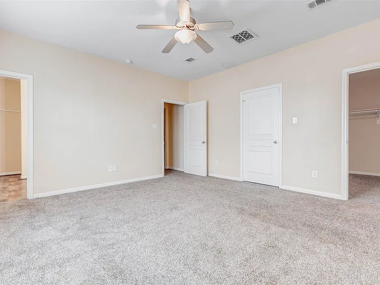 8605 Beviamo St — Photo 16