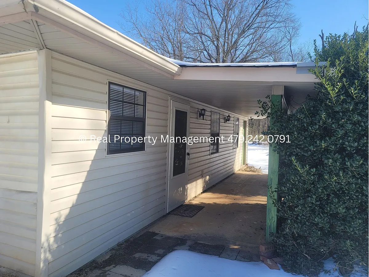 Building Photo - 1243 Charles Dr