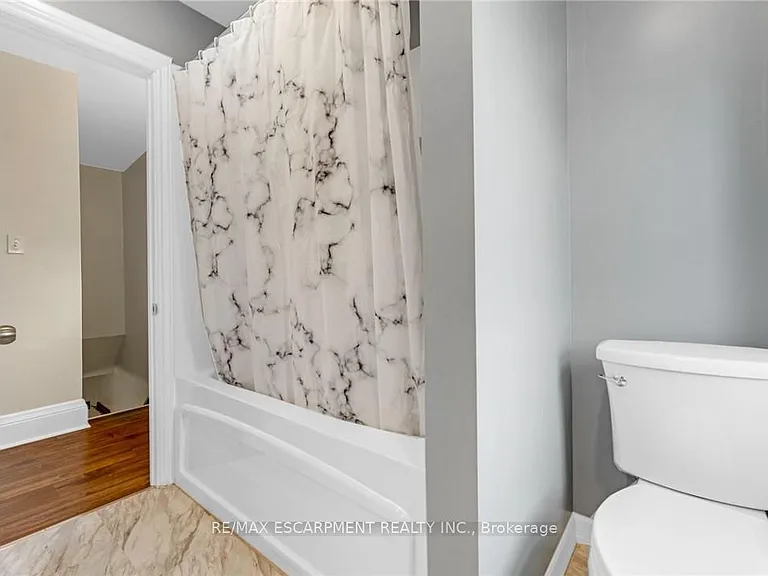 112 Oakland Ave — Photo 15