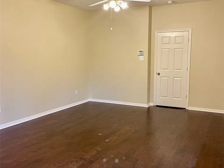 2915 Sycamore Tree Ct — Photo 16