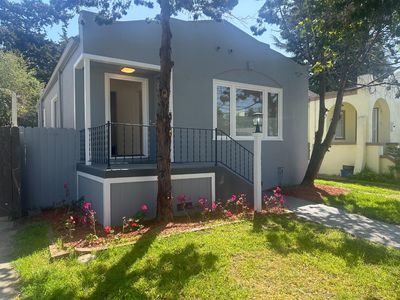 3050 22nd Ave, Oakland, CA, 94602