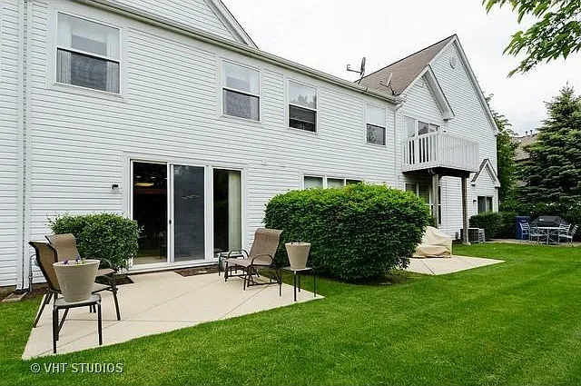 2942 Stonewater Dr — Photo 5
