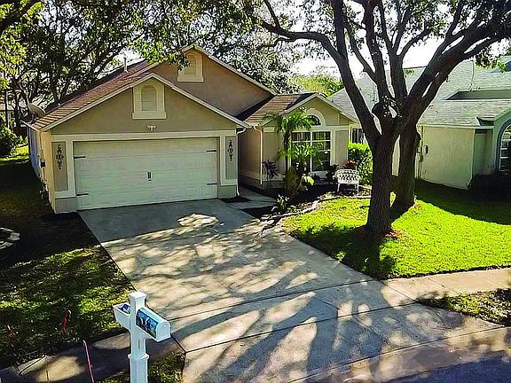 1266 Cypress Bend Cir