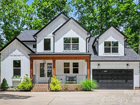 8208 New Town Rd, Waxhaw, NC 28173