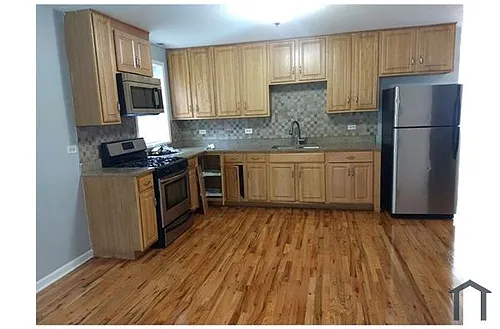 2819 W Flournoy St #2 Photo 1