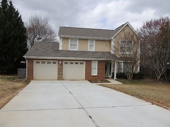 215 Willow Trace Ct