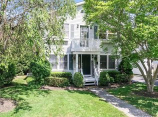 51 Station Rd, Bellport, NY 11713