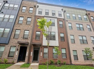 4610 Olivine Dr, Chantilly, VA 20151