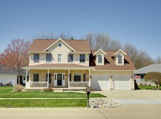 729 Dragonfly Ln, Geneseo, IL 61254