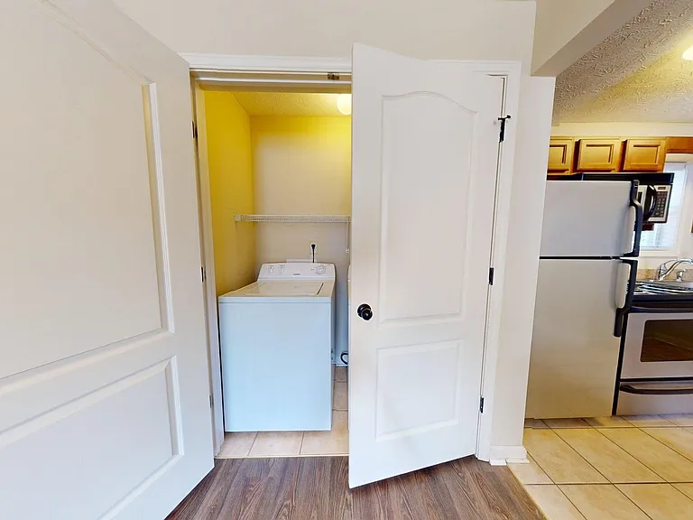 338 W Glenn Ave — Photo 22
