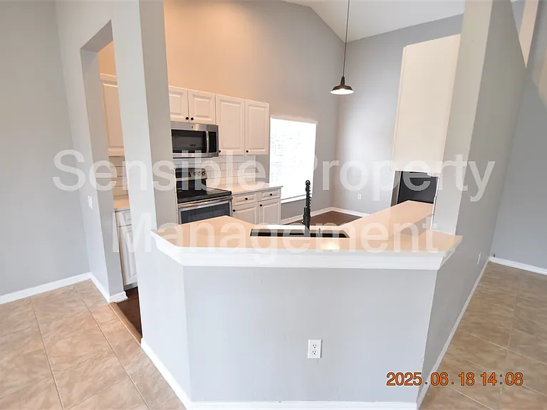 5627 War Admiral Dr — Photo 11
