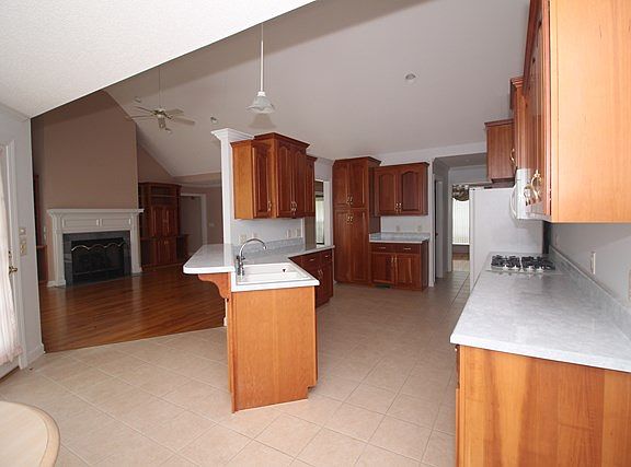 5th image of 5222 Belle Mead Dr