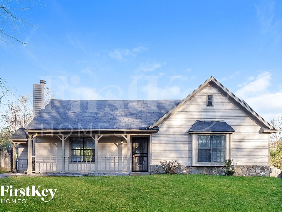 1st image of 4884 Walden Glen Dr