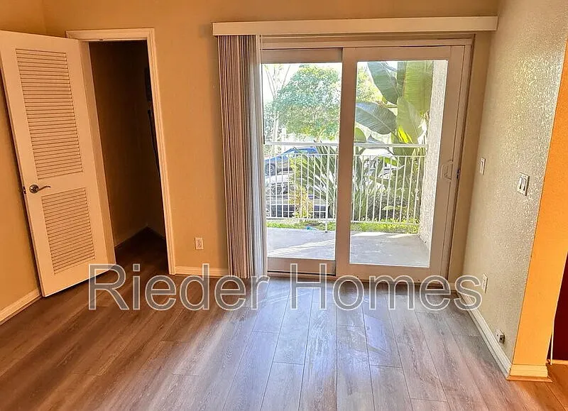 1 bed, 1.0 bath, $2,000 — Photo 4