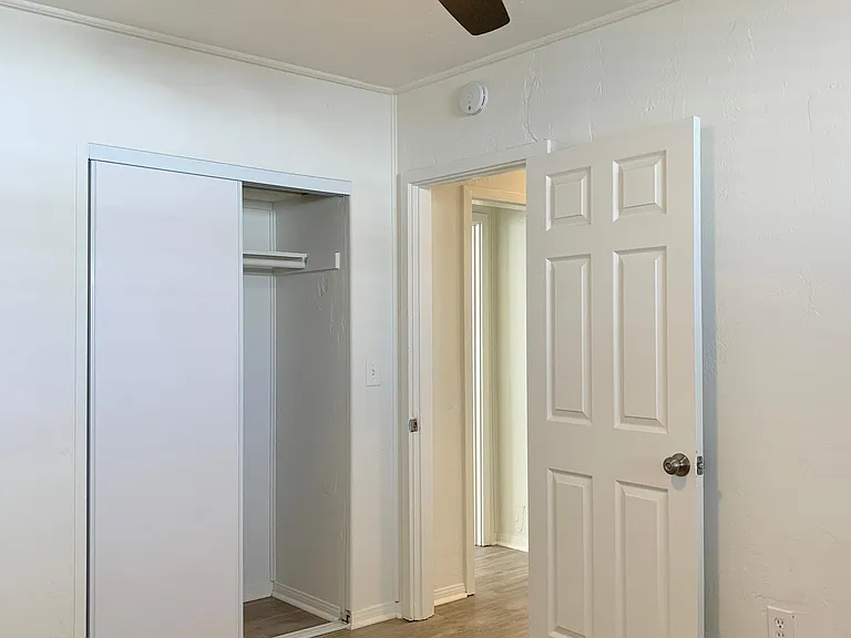 Bedroom (2)