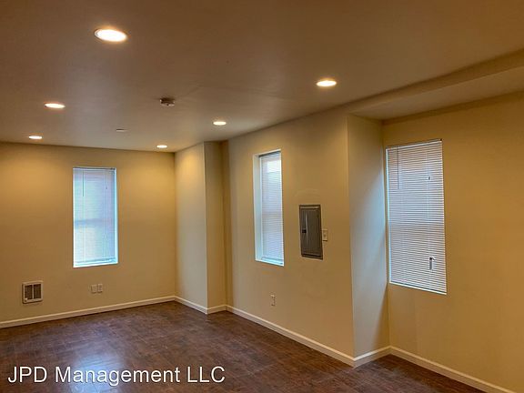 3rd image of 3509 Kensington Ave #6858023