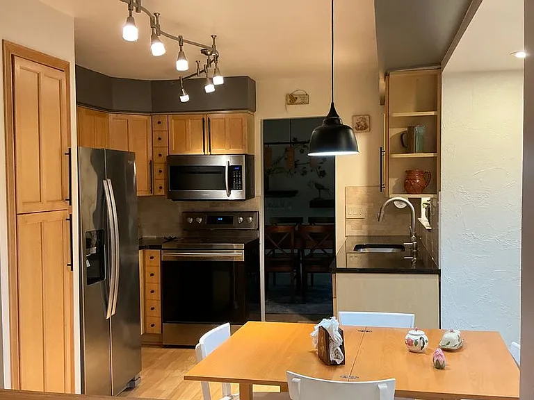 25 Matthew Dr — Photo 8