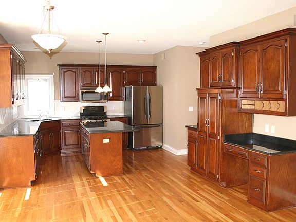 2nd image of 4618 Aminda St