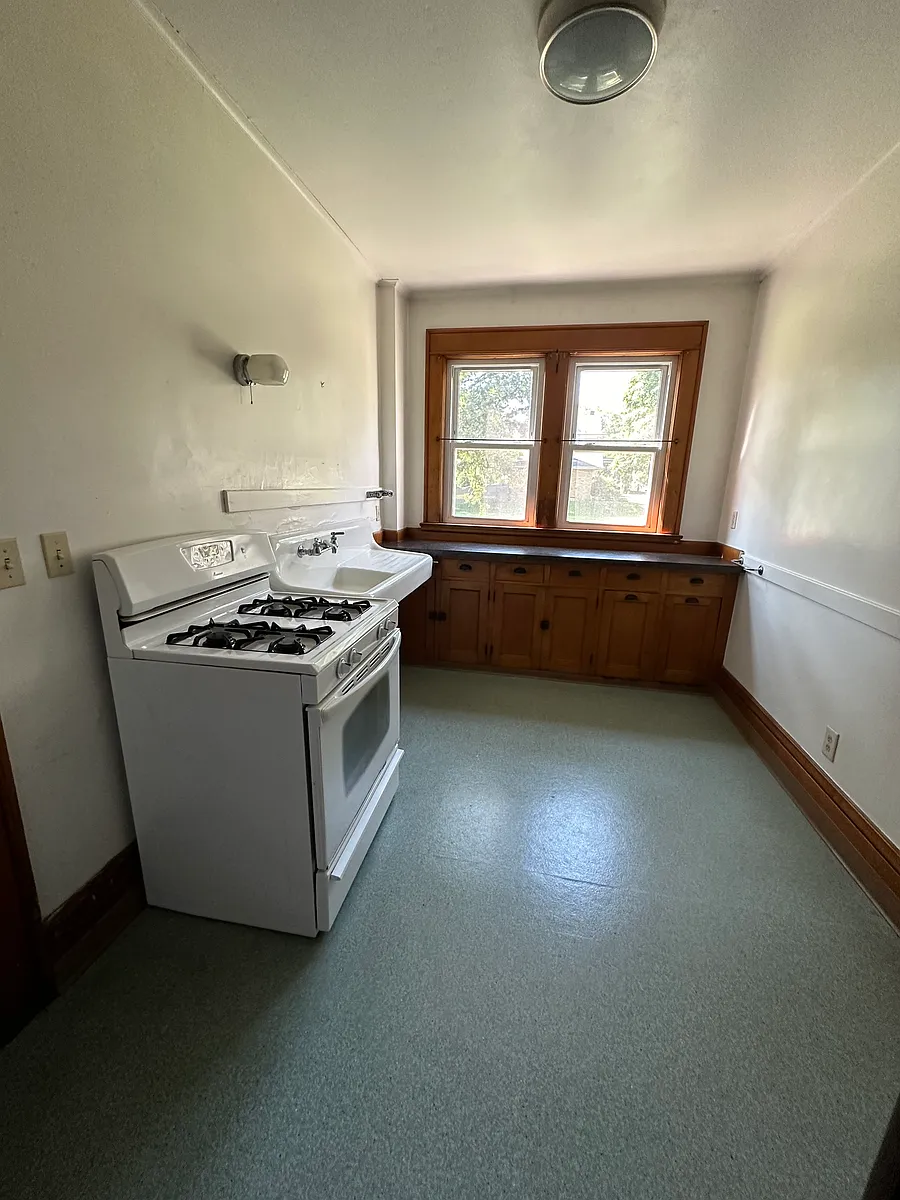 Building Photo - 1514 Portland Ave #1