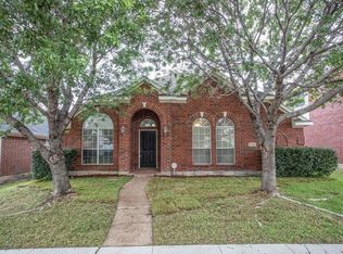 5600 Norris Dr, The Colony, TX 75056