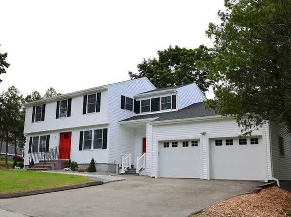 172 Trull Ln E, Lowell, MA 01852