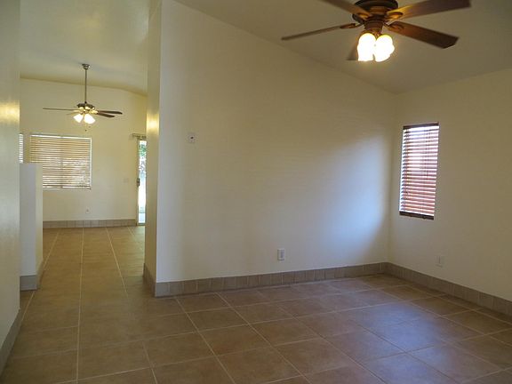 3rd image of 25072 Steiner Dr