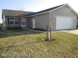 3800 McIntosh Dr NW, Rochester, MN 55901