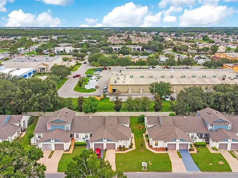 112 Lakepointe Cir — Photo 25