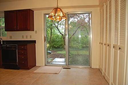 BREAKFAST ROOM