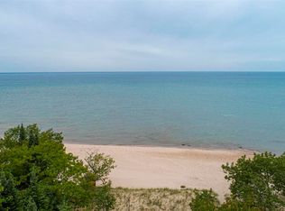 9596 Ivan St, Harbor Springs, MI 49740