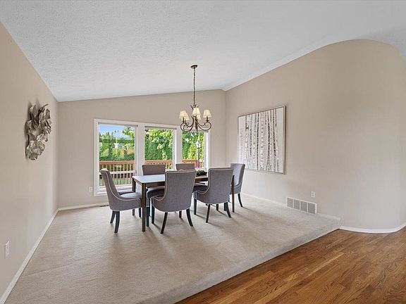 4th image of 3413 E Tara Dr