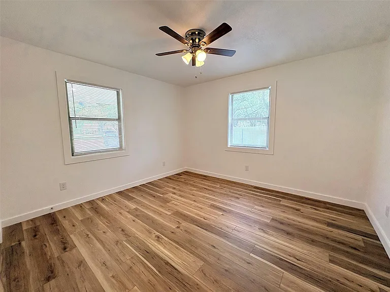 3206 Avenue K — Photo 14