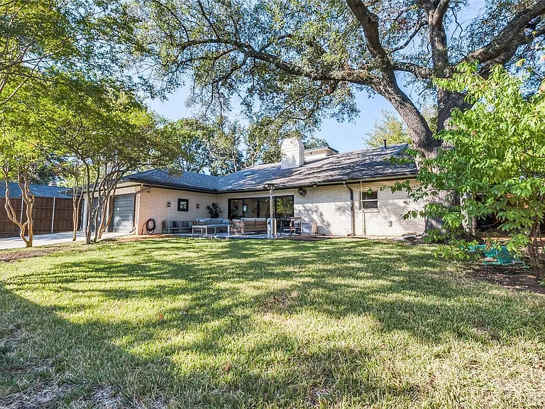 7350 Fieldgate Dr — Photo 28
