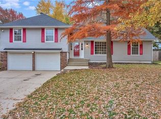 1412 SW 23rd St, Blue Springs, MO 64015