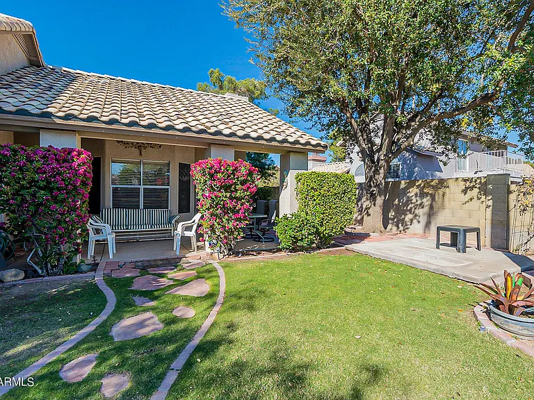 9023 W Lisbon Ln — Photo 70