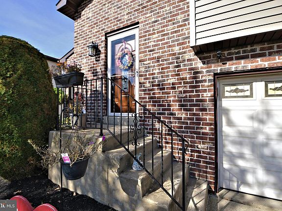 2nd image of 13044 Trina Dr
