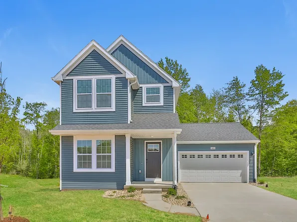 1405 Ridgeview Dr, Greenville, MI 48838