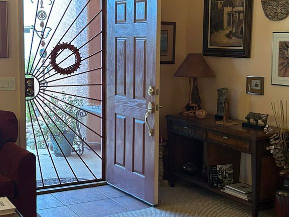 5th image of 503 S Meadowood Lane
