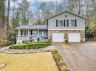 100 Farm Trak, Roswell, GA 30075