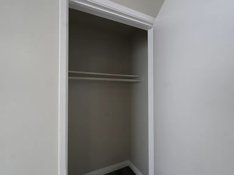 457 W Sepulveda St — Photo 30