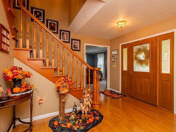 2nd image of 21854 Pine Hollow Ln