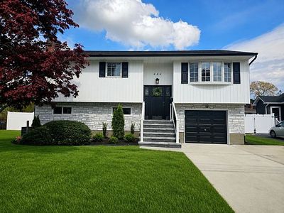 444 S 6th St, Lindenhurst, NY, 11757
